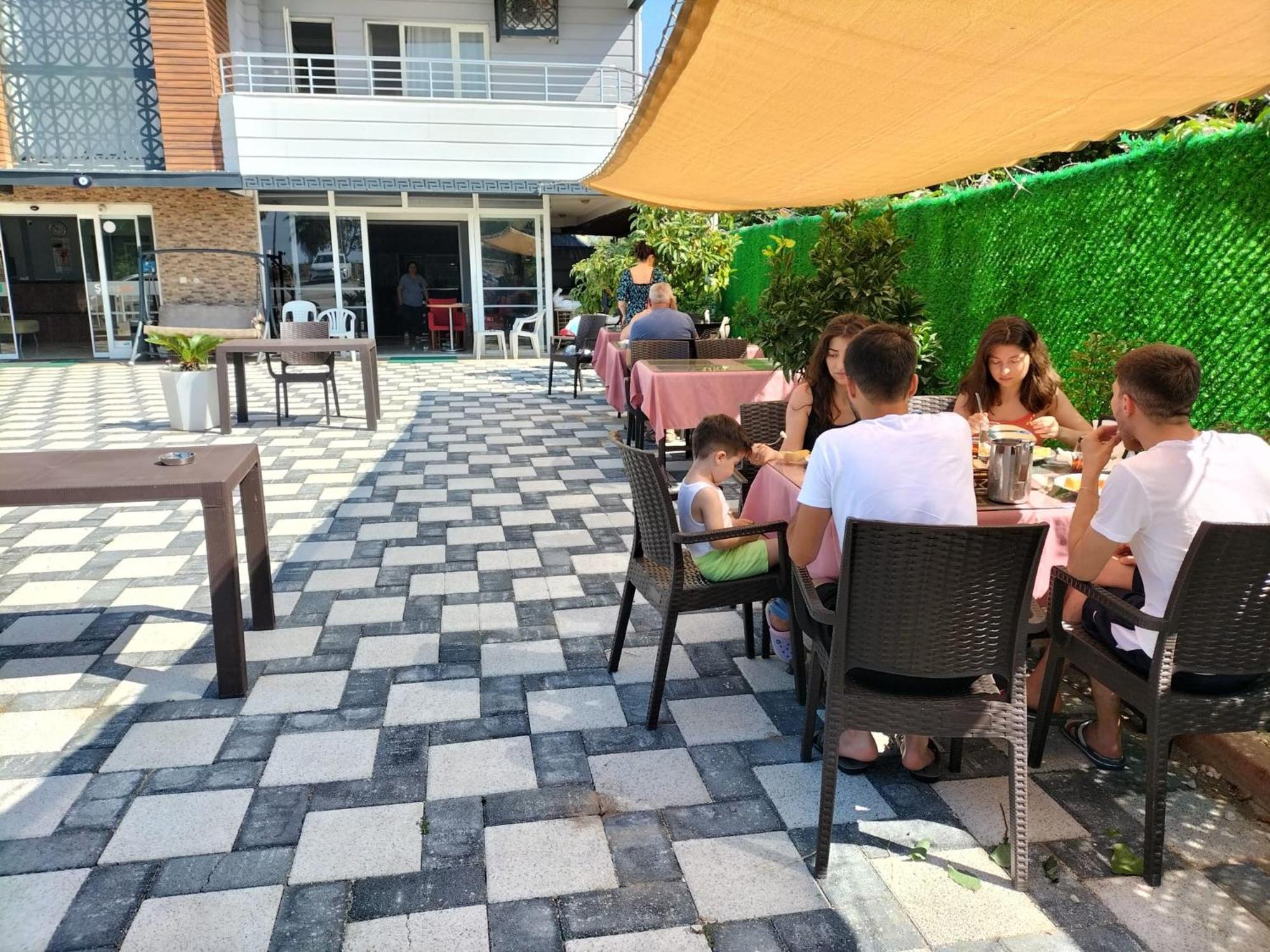 Hotel Simsek Finike Exteriér fotografie