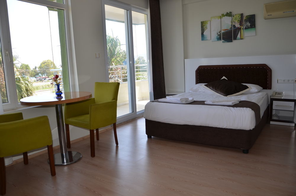 Hotel Simsek Finike Exteriér fotografie